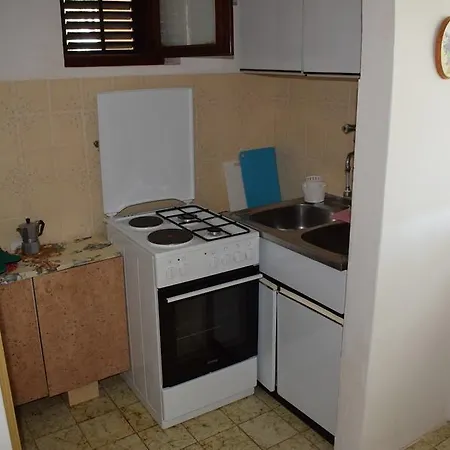 Appartement Bozana 2 *